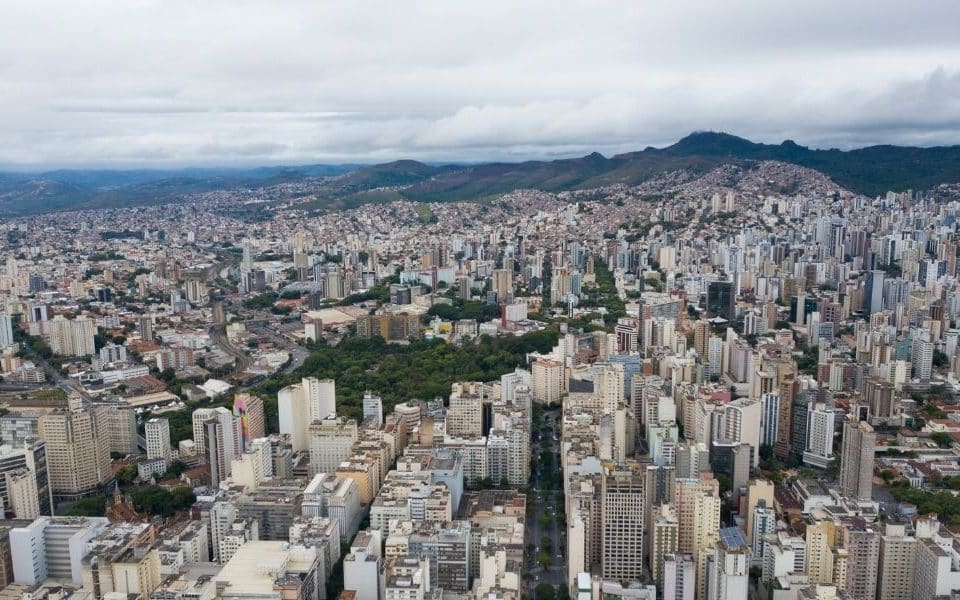 Prefeitura de Belo Horizonte disponibiliza em seu site Instrução Técnica para a elaboração de estudos e projetos de drenagem urbana, para o município de Belo Horizonte